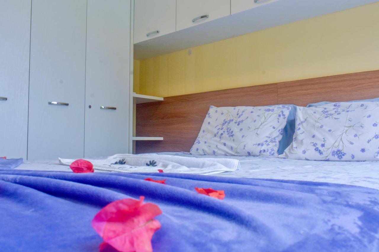 Apartamento Flat Oka - Térreo, Muro Alto. *